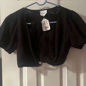 Skyler Madison black wrap top